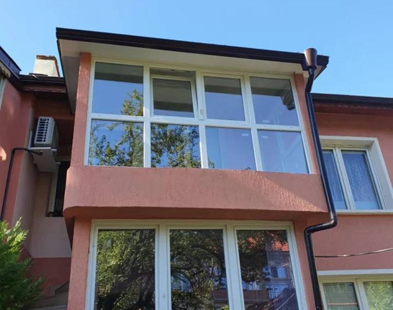 Остъкляване на тераси